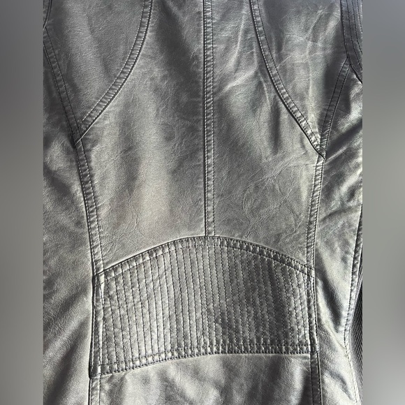 NWT Shelby Collection Grey Faux Leather Moto Jacket Medium - Picture 9 of 11